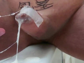 テープ留めで剥けない包茎おちんぽ porn gay gif chinese