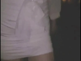 【露出】第一次女装伪娘户外露出：包臀裙 肉丝 高跟鞋 japanese students gay porn